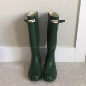 HUNTER BOOTS